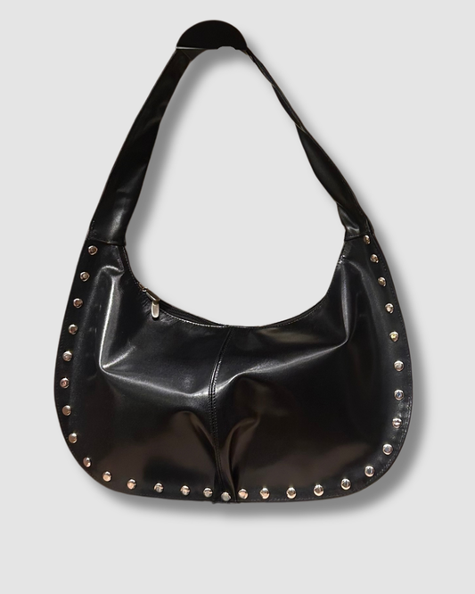 The Luna Stud